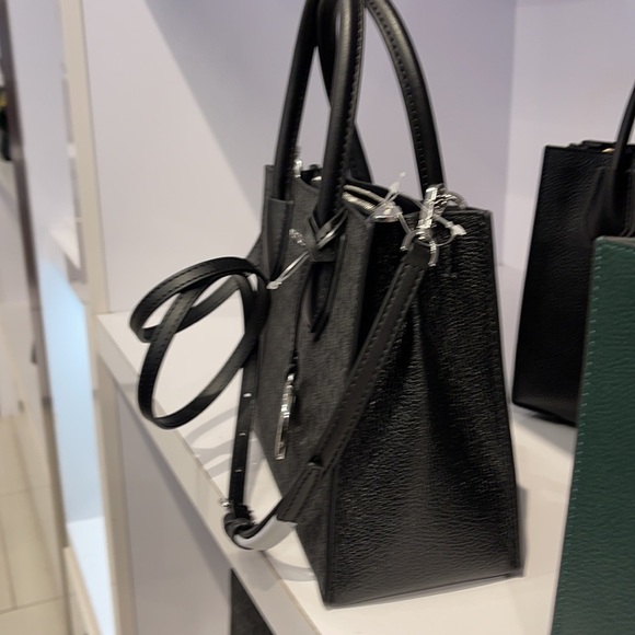 Michael Kors Mercer Medium Pebbled Leather Crossbody Bag - Picture 7 of 16